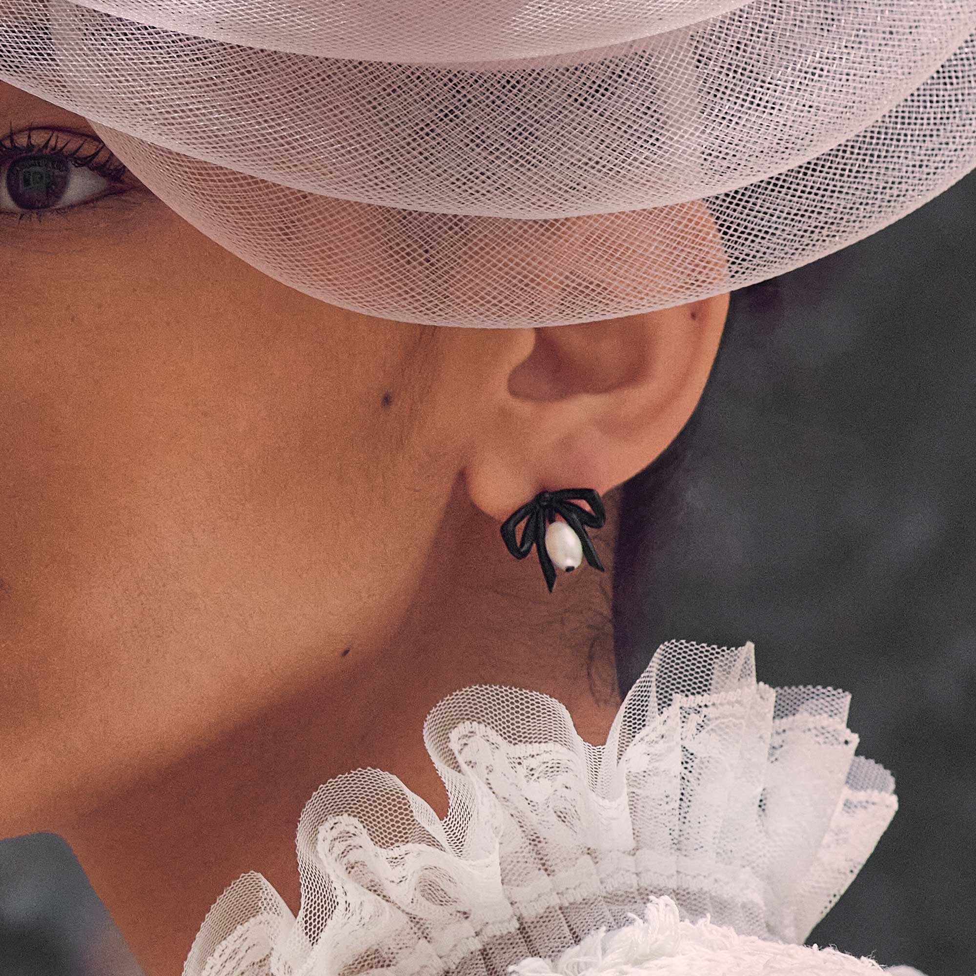 JET THE MET X LELE RENOIR BOW STUD EARRINGS