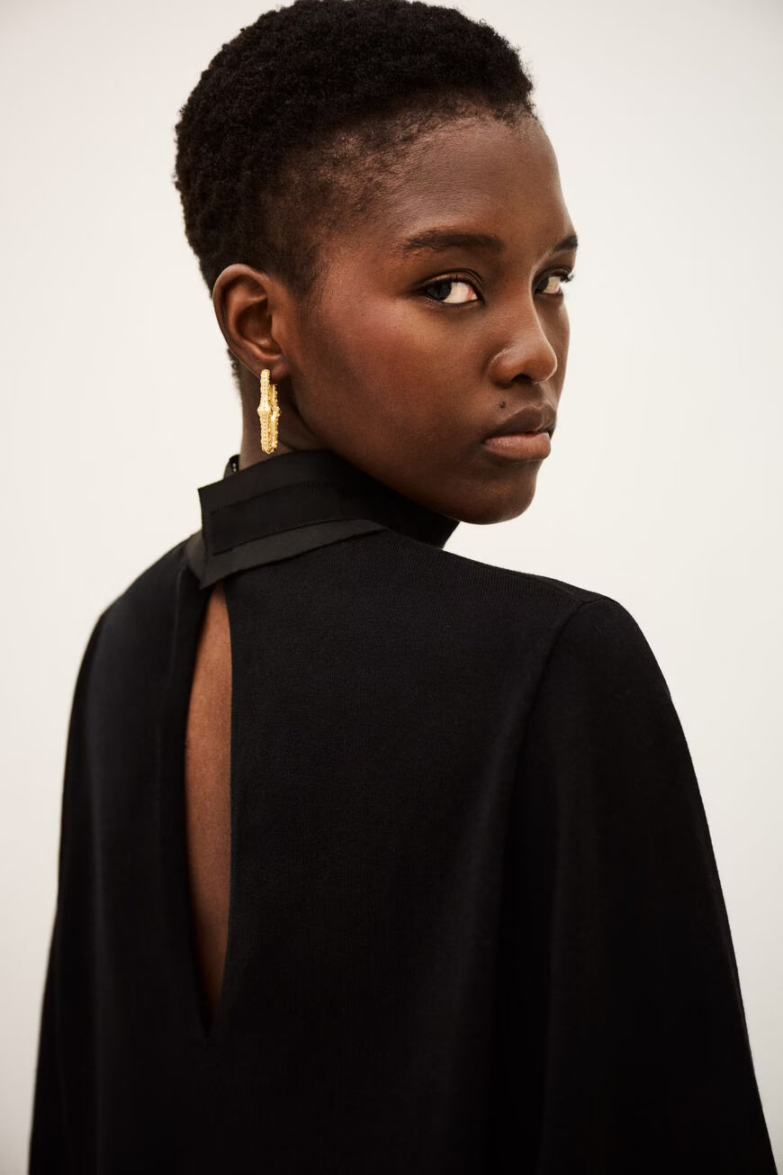 Jumper Djoumana in Noir