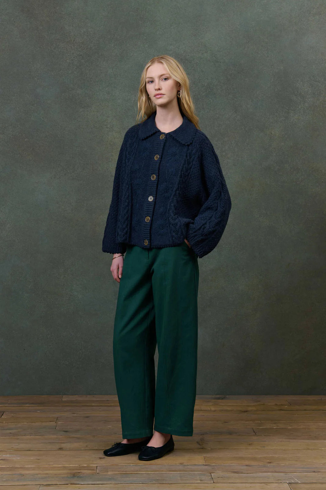 Khellane Cape in Marine