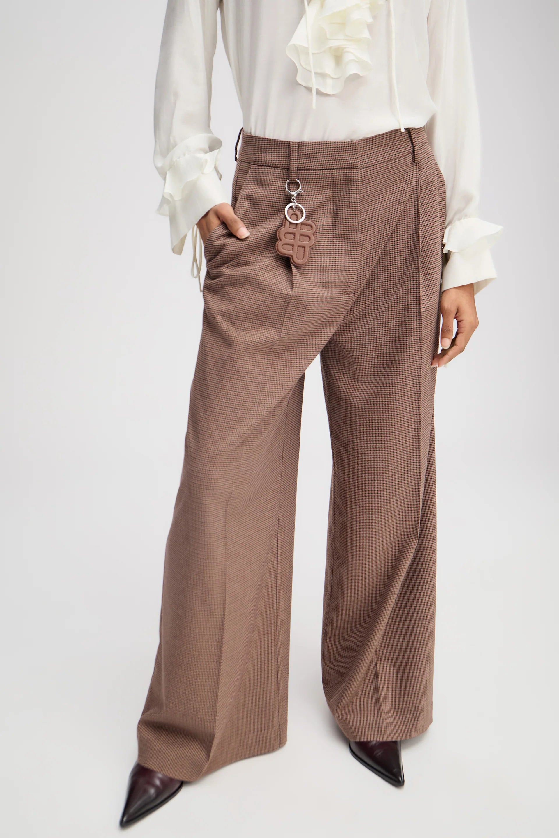 Lupon Pant in Brown