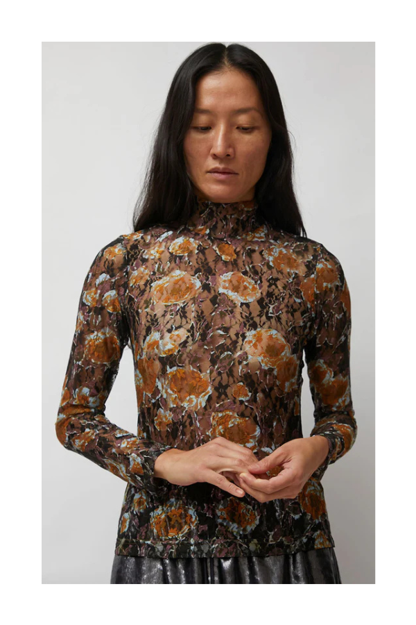 Rosa Turtleneck in Gold Roses