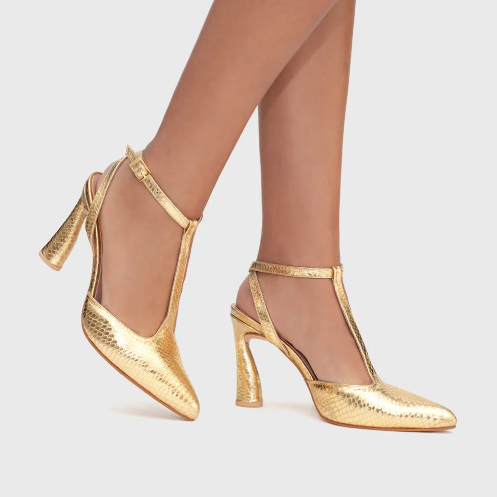 Aida Pump in Gold