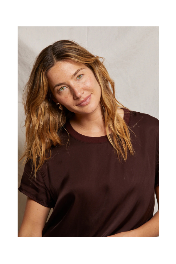 Delphine Satin Crew Neck Tee in Blackberry