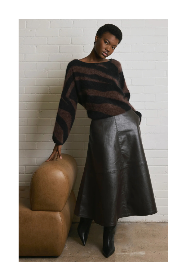 Brushed Zebra Crew in Raven Brown/Asphalt Black