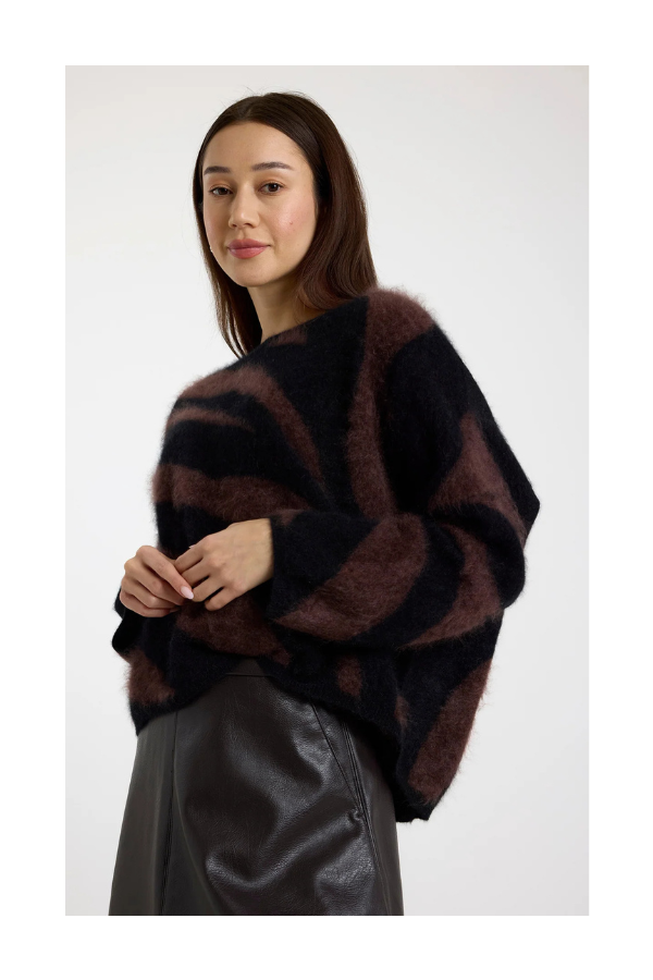 Brushed Zebra Crew in Raven Brown/Asphalt Black