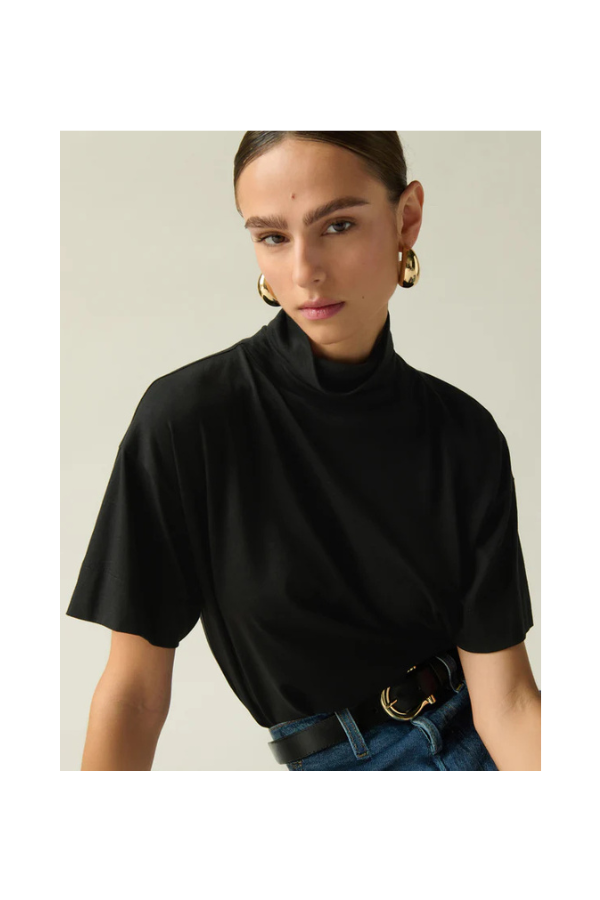 Fable Turtleneck Tee in Black