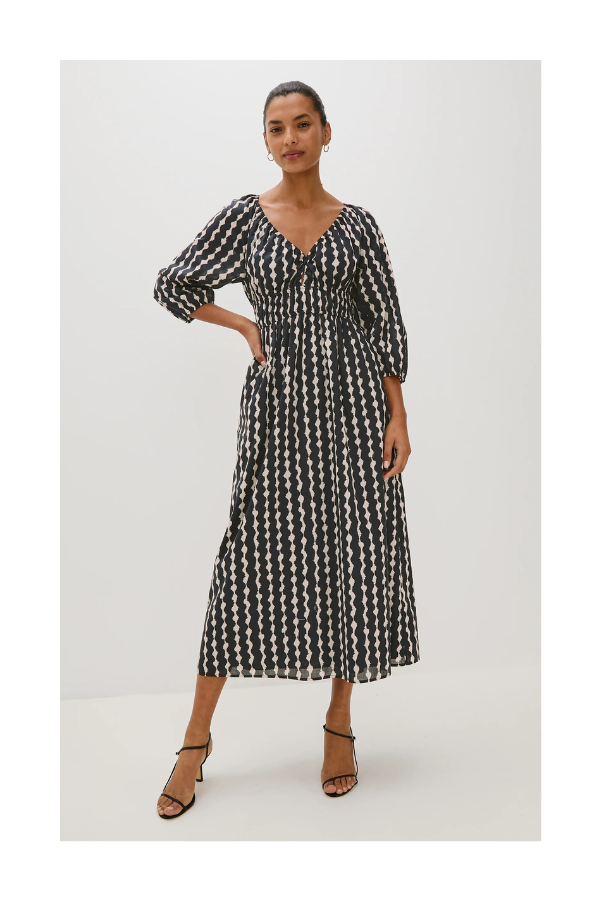 Paio in Painted Noir