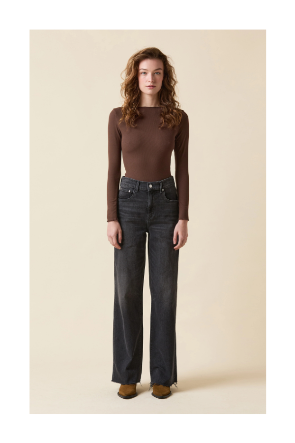 Column Jean High Rise in Shadow