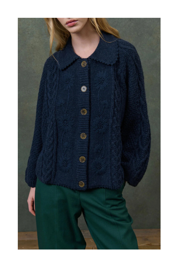 Khellane Cape in Marine