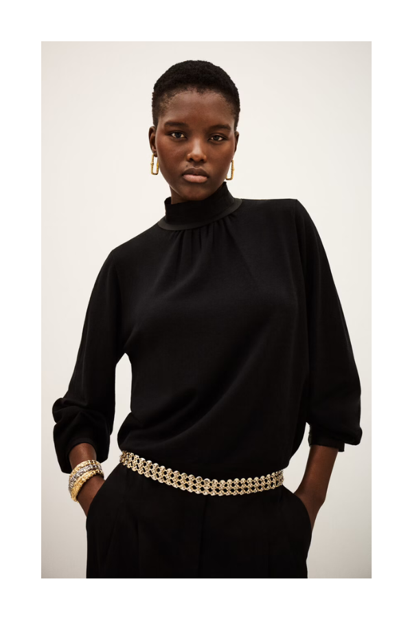 Jumper Djoumana in Noir