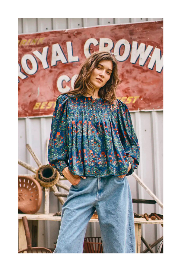 Daphne Top in Midnight Garden