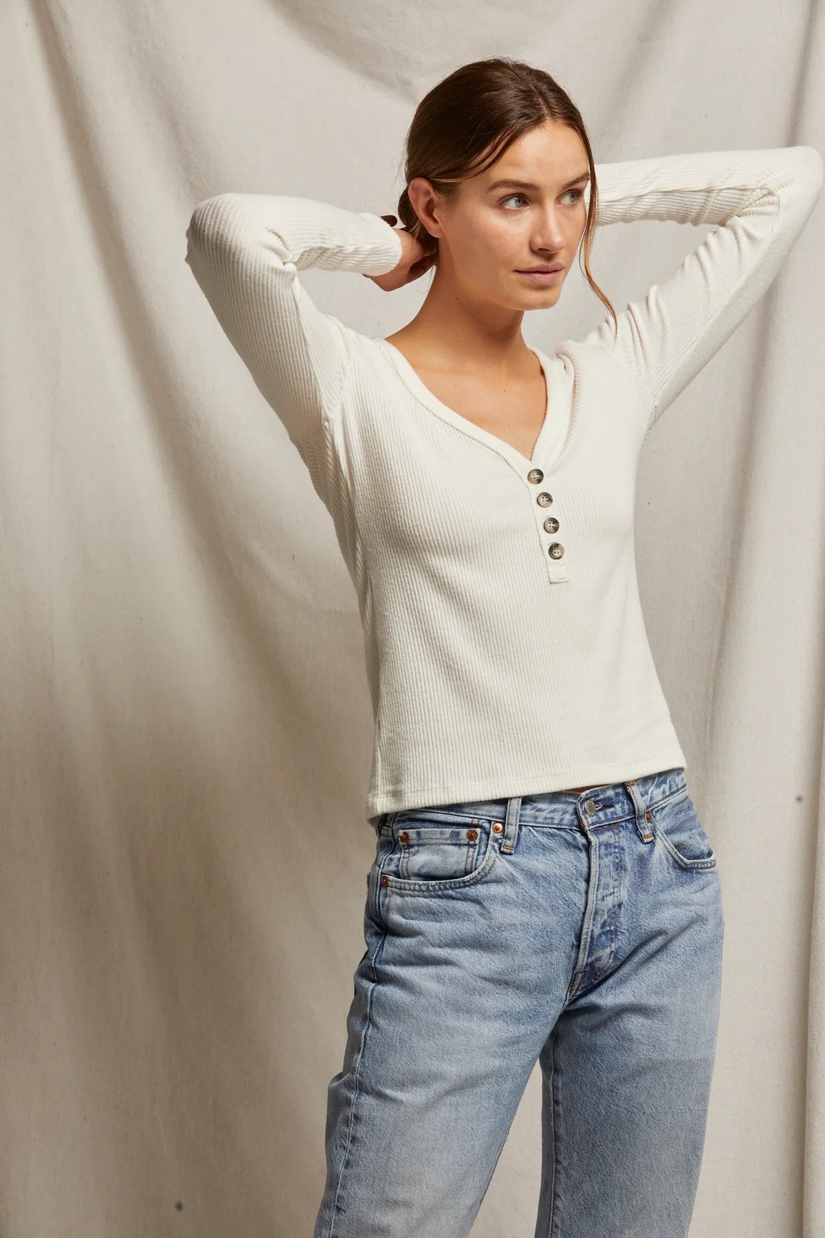 Evangeline sweater rib long sleeve vneck in sugar