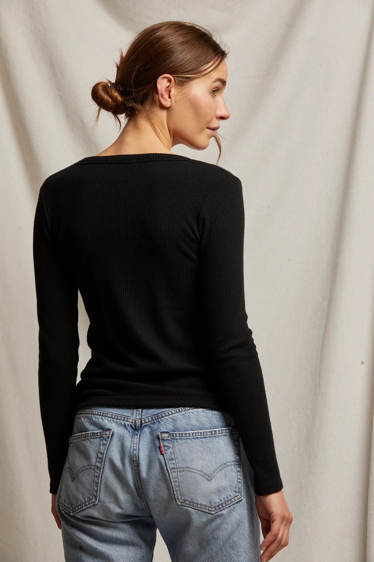 Evangeline sweater rib long sleeve vneck in true black