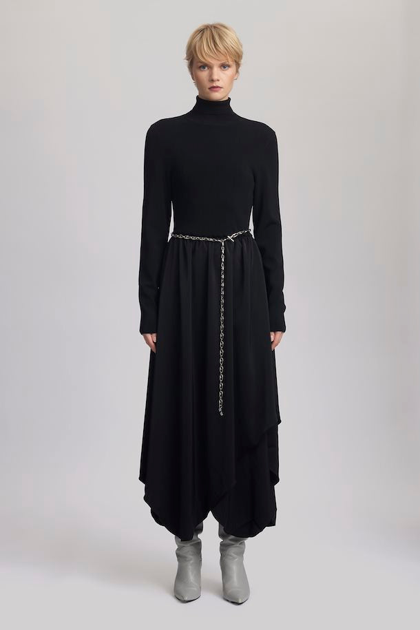 Pani Long Dress in Black