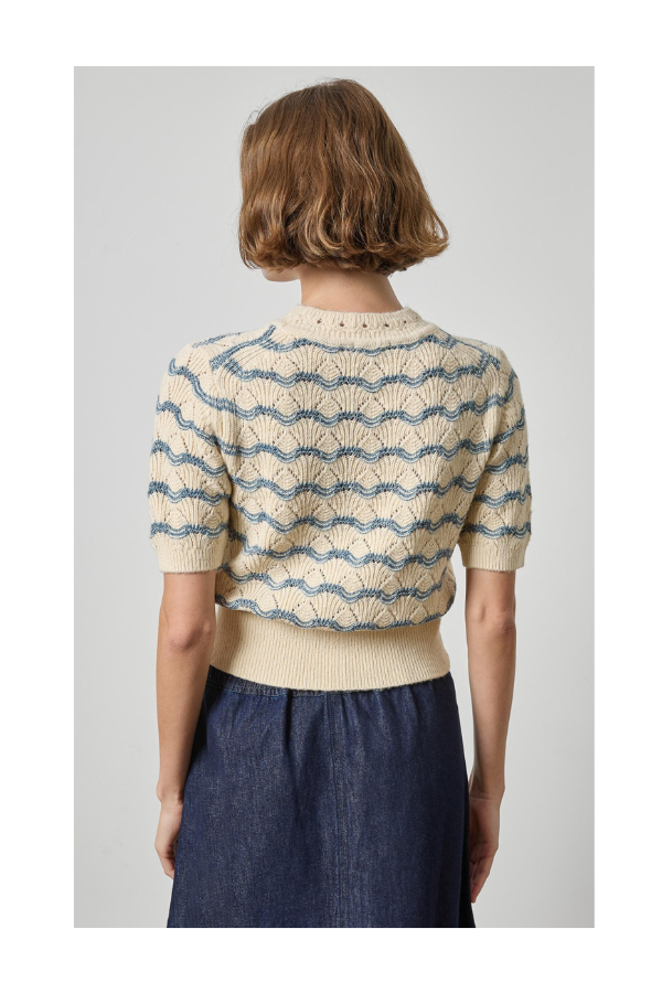 Short Sleeve Multistitch Pullover Sweater in Winter White Stripe
