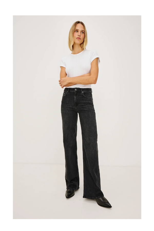 Getty Jean in Vintage Black