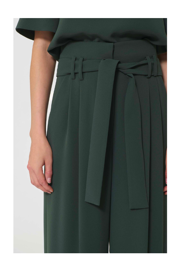 Pia Pants in Dark Green
