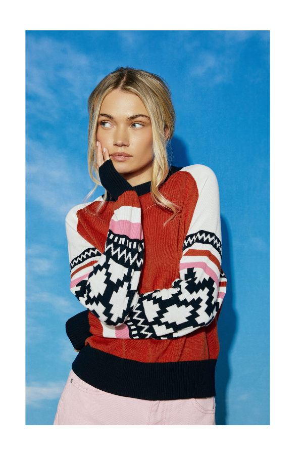 Geo Sleeve Crew in Tomato