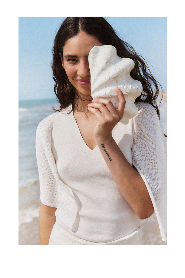 Cape Sleeve Top in Unic