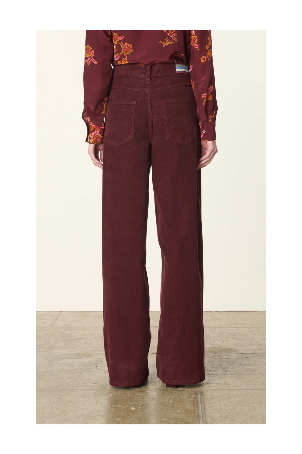 Bilbao Pant in Bordeaux