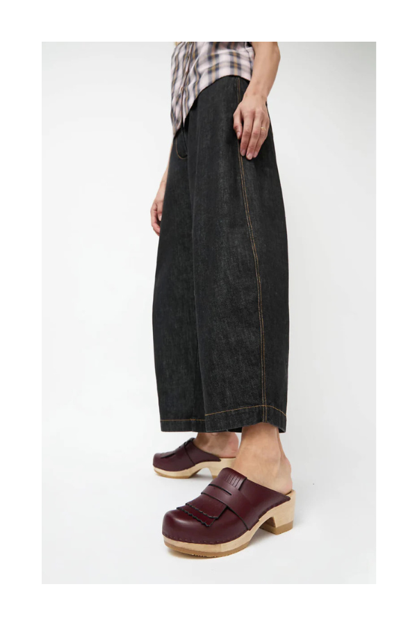 Kiltie Clog on Mid Heel in Maroon