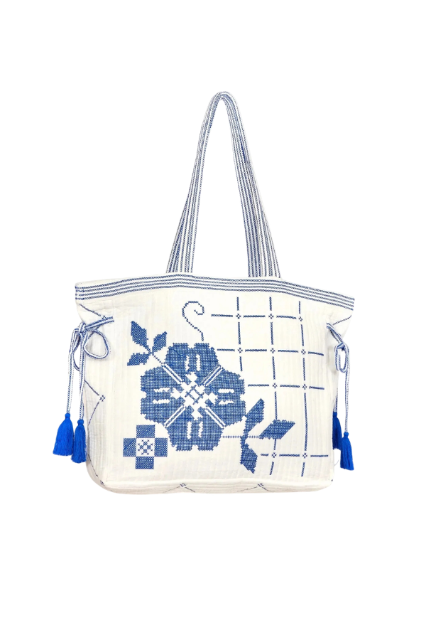 Laney Emb Quilted Tote in Ivory/Blue