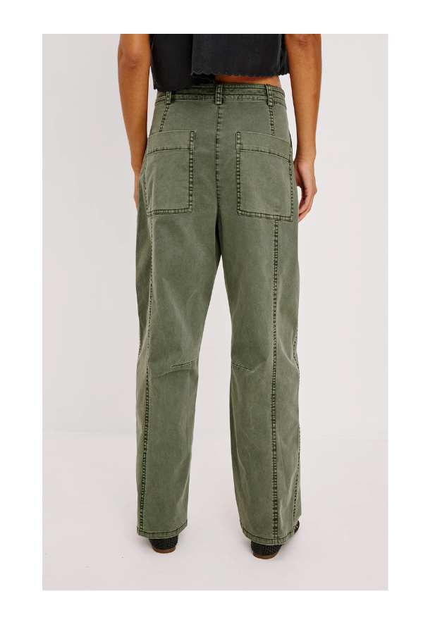Lunar Pant in Military Olive