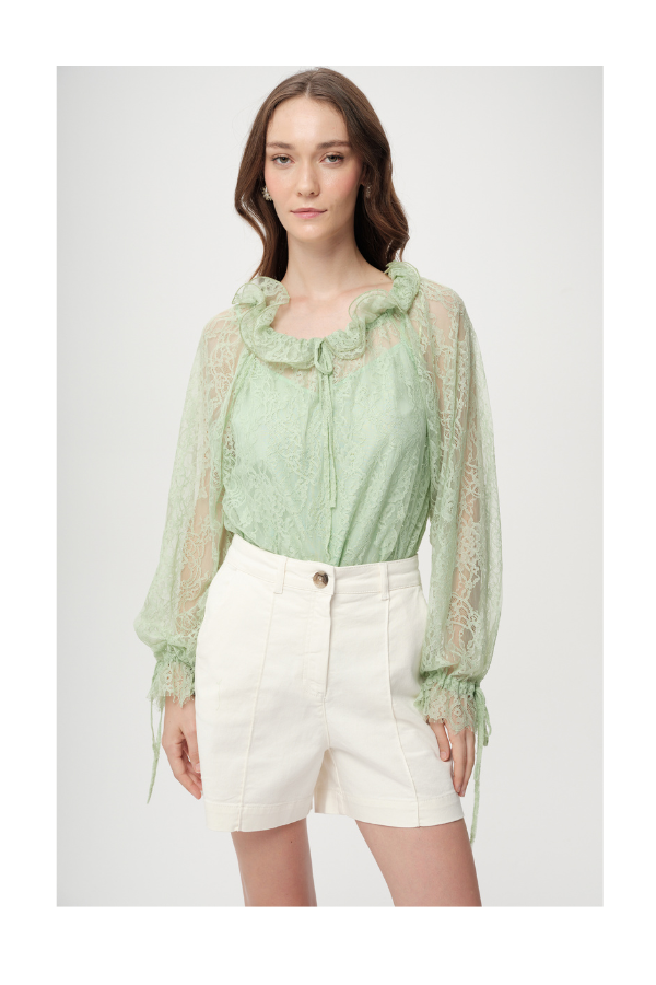 Jeremiah Shorts in Ecru