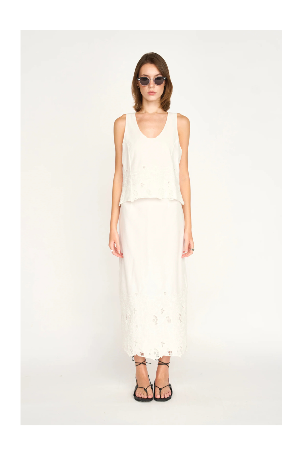 Lombok Skirt in White Embroidered Deco