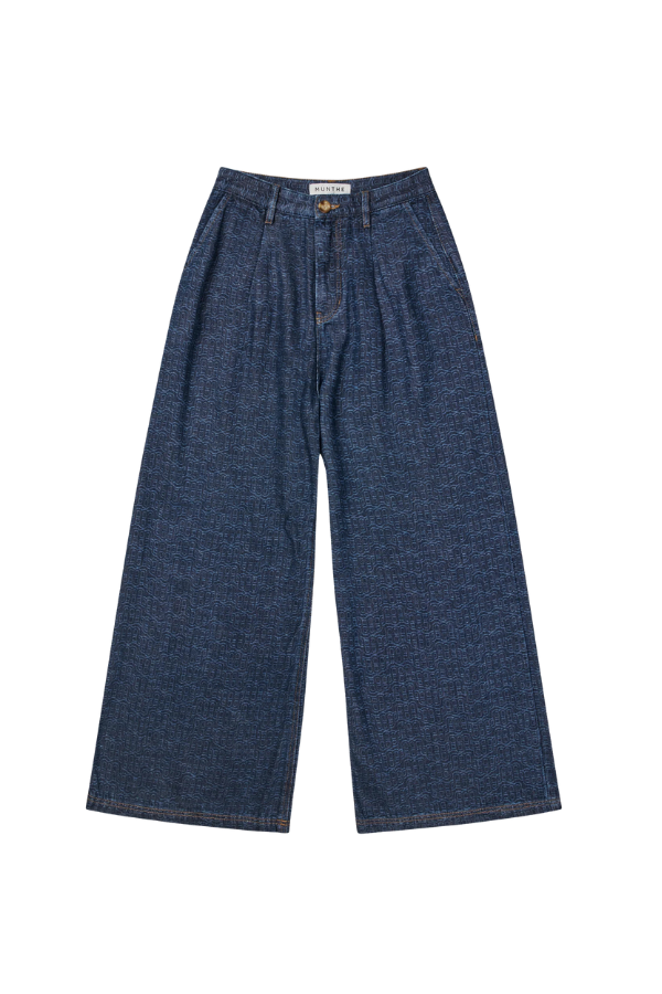 Ronan Jean in 37 Indigo