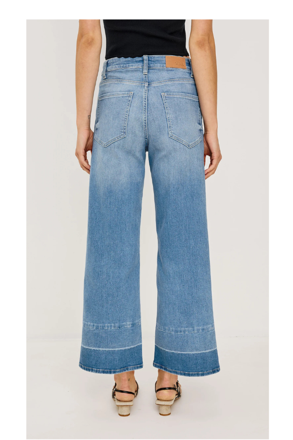 Getty Crop Jean in Independence
