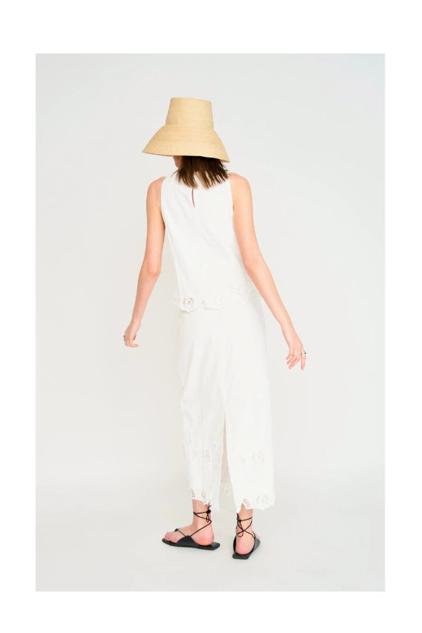 Lombok Skirt in White Embroidered Deco