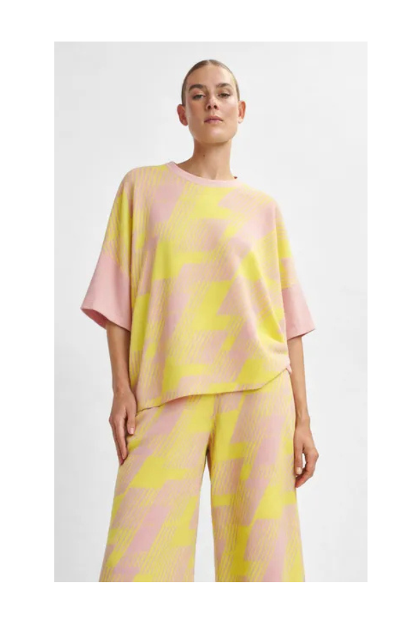 Jotaly Jacquard Knit Pullover in Seashell Pink