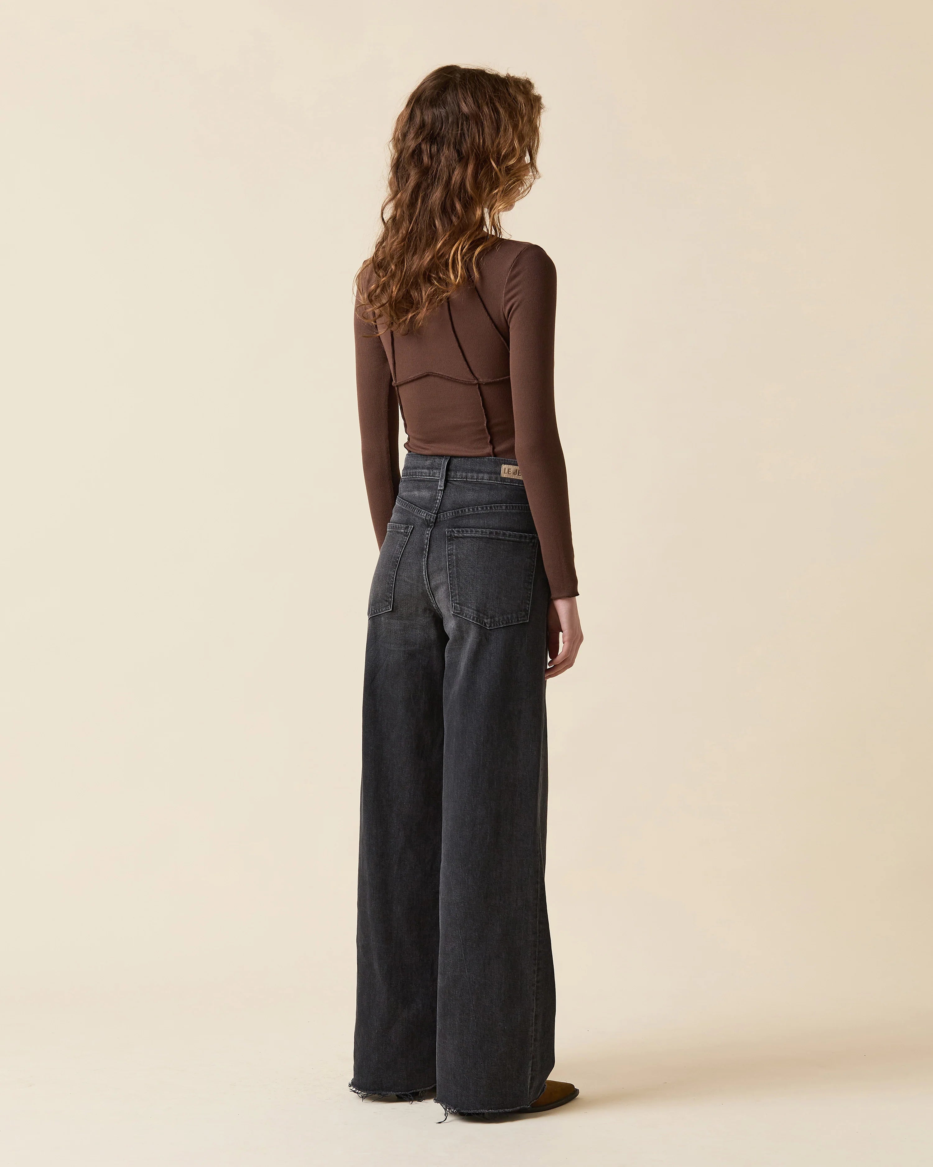 Column Jean High Rise in Shadow