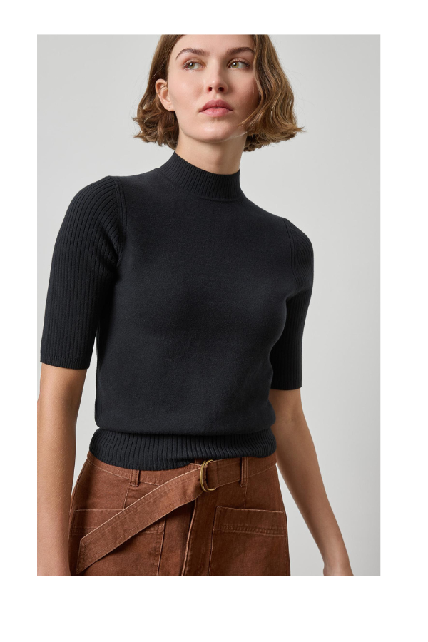Mock Neck Short Sleeve Sweater in Black