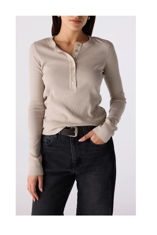 Calla Henley in Imprint
