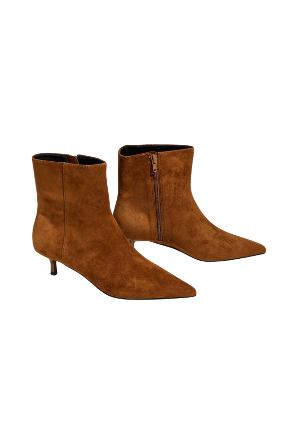 Soho Boot in Whisky Suede