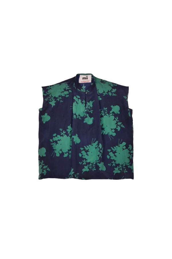 Anne Top in Marine