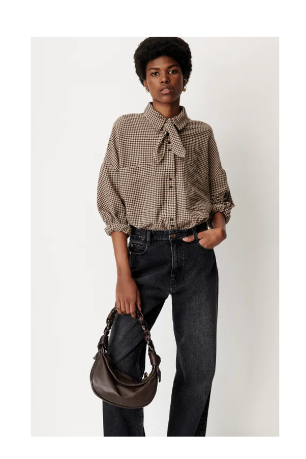Cecily Shirt w/ Knotted Collar in Ebonysand