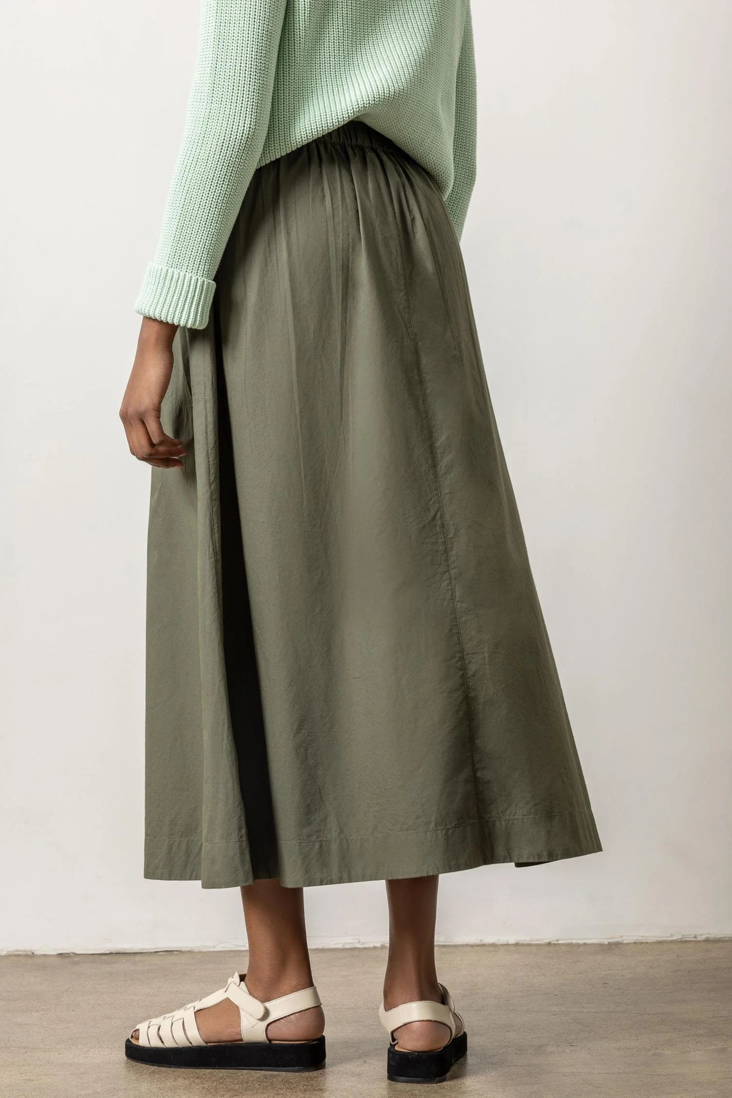 Poplin Button Front Skirt in Kale