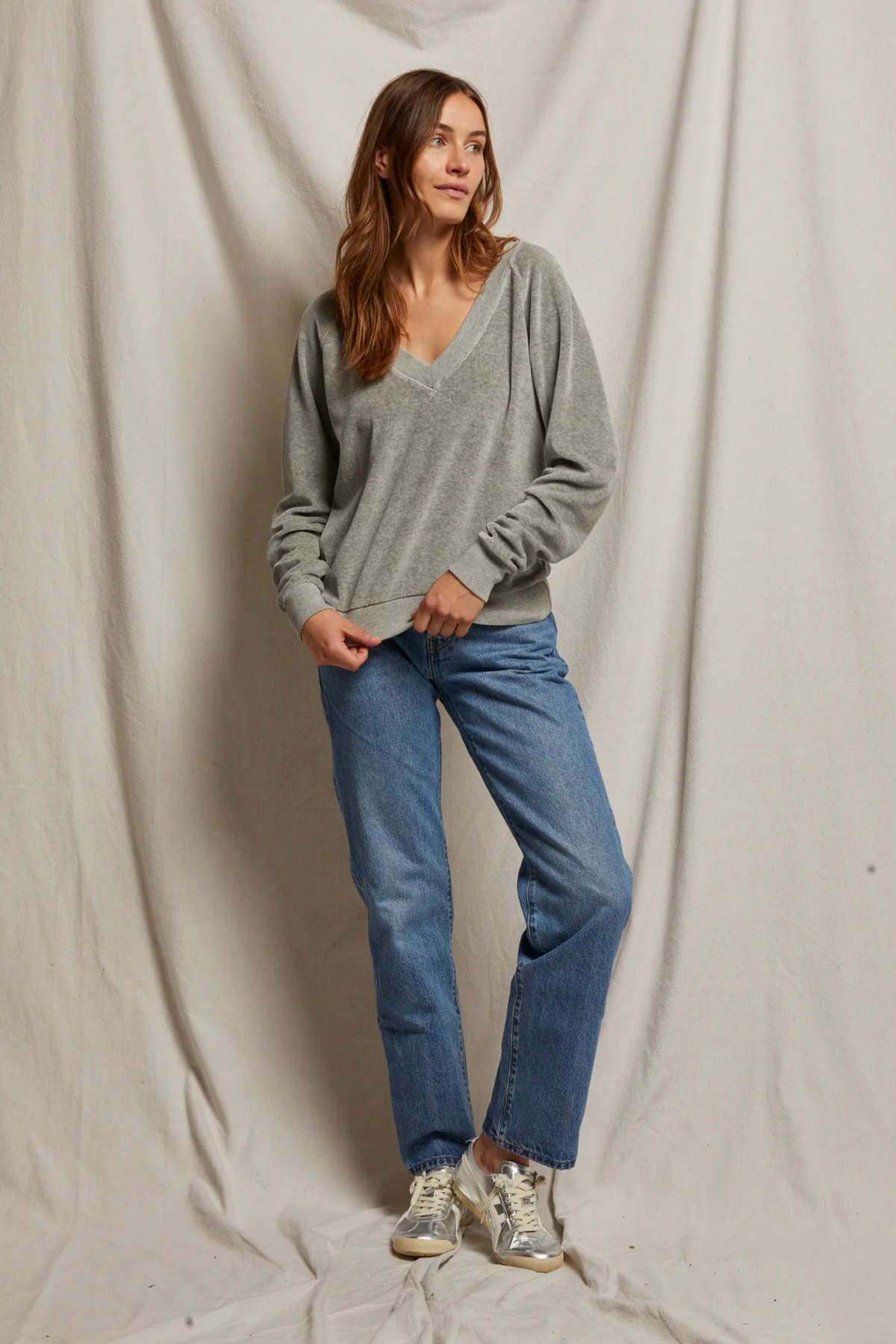 Ember Velour V-Neck Sweatshirt in Heather Grey