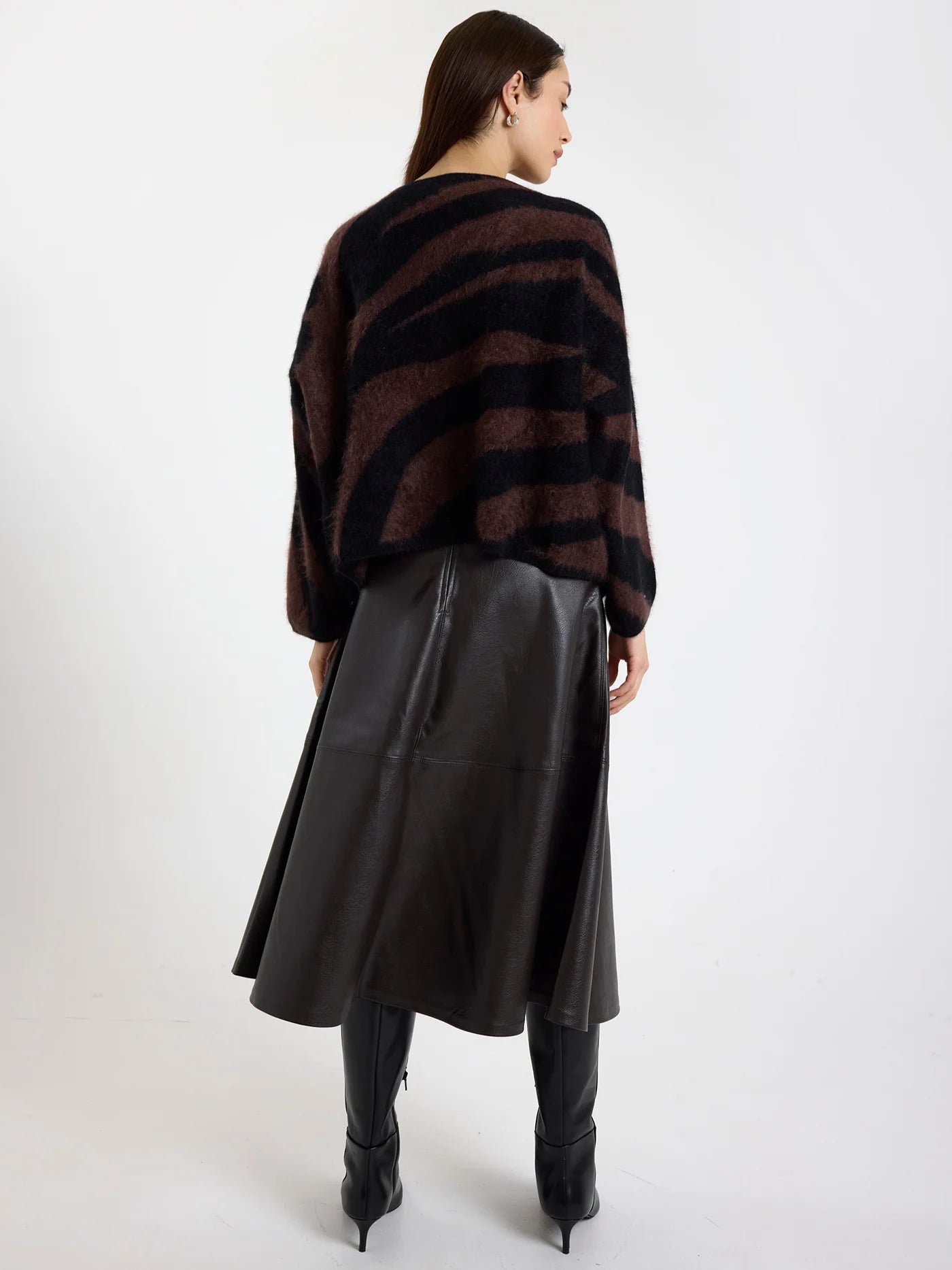 Brushed Zebra Crew in Raven Brown/Asphalt Black