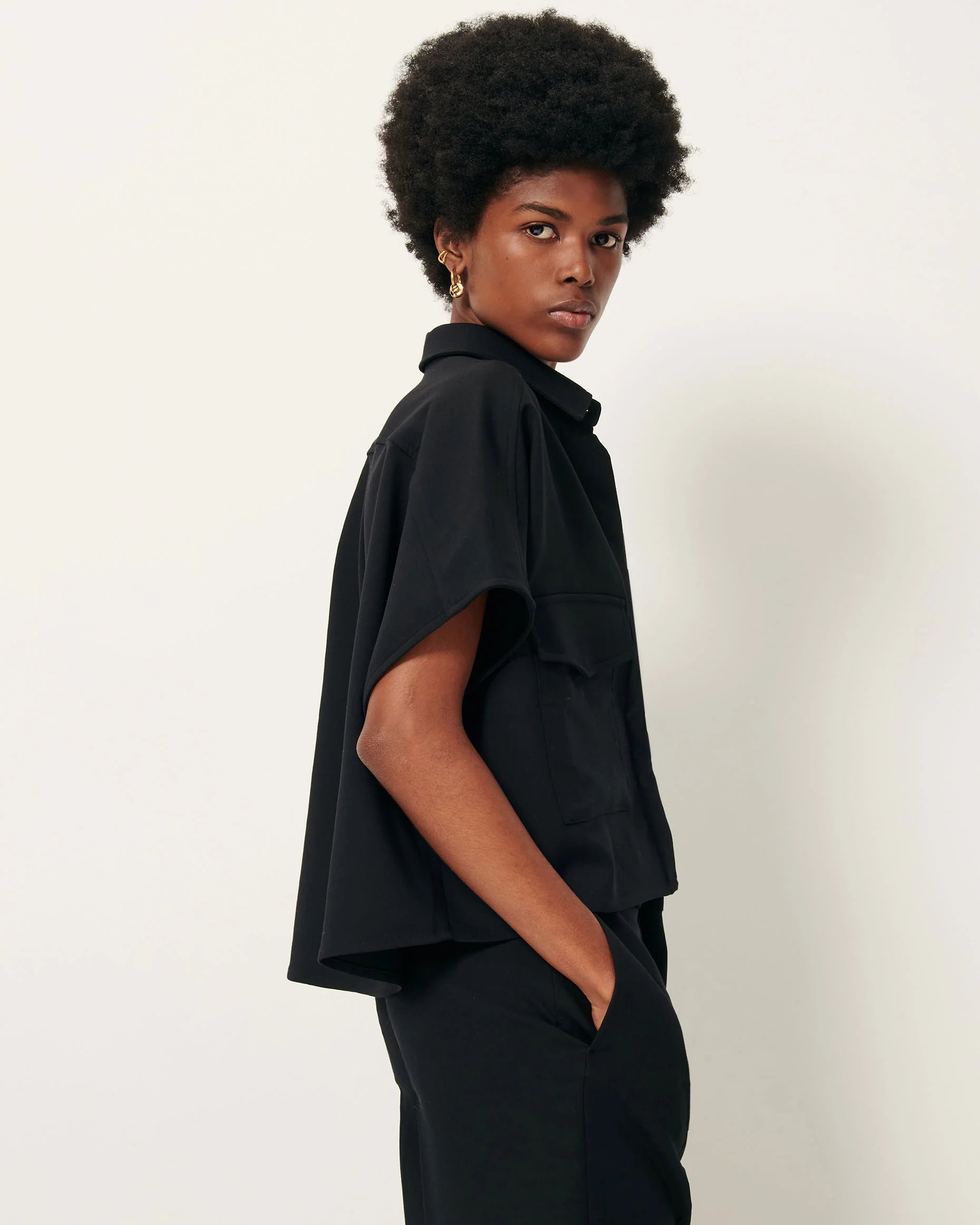 Bibiy. BIANCA BLOSSOM TOP 〔BLACK〕 Bibiy. BIANCA BLOSSOM TOP 〔BLACK〕