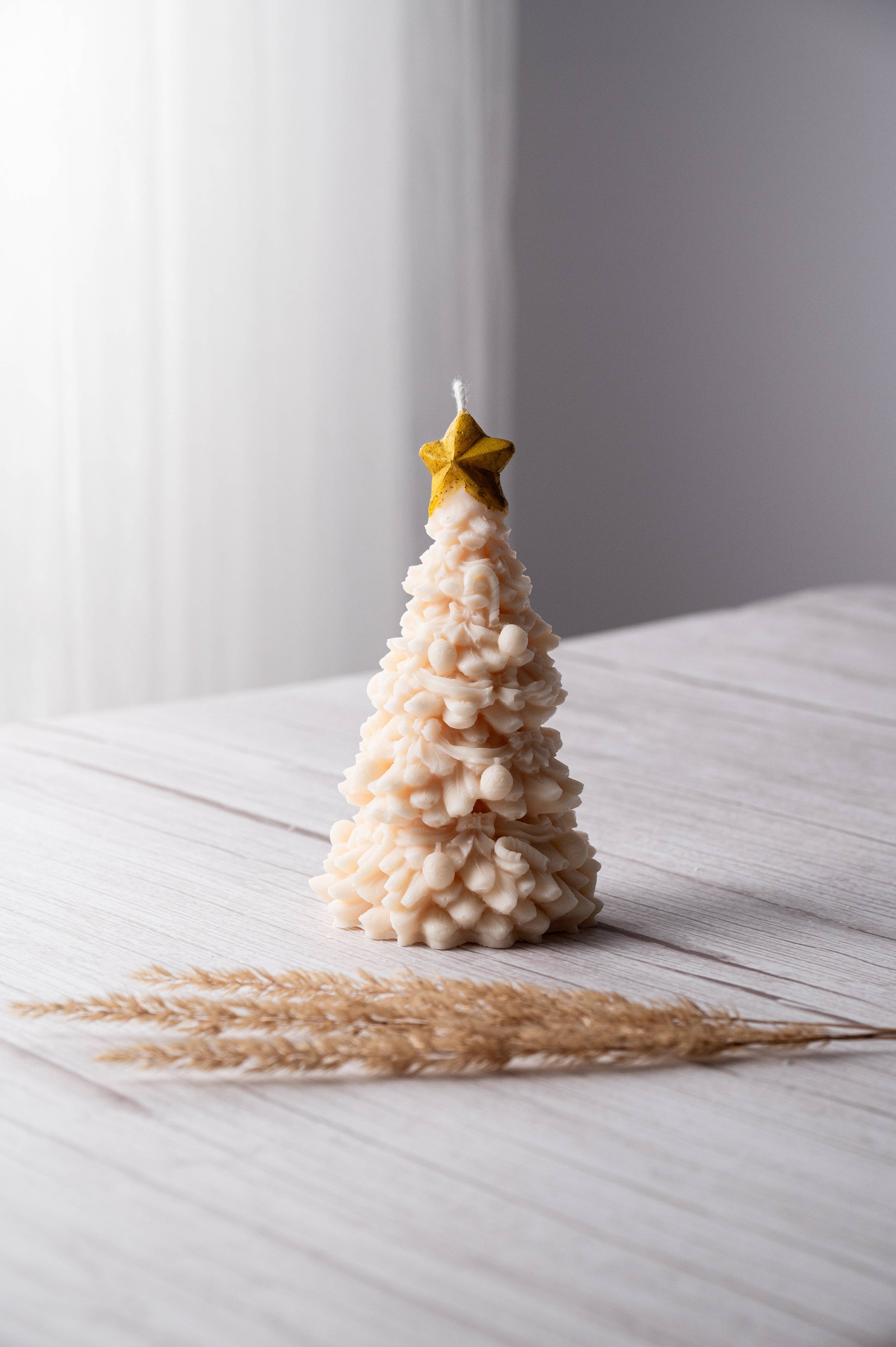 Christmas Tree with Star Topper: Gold Top / Unscented